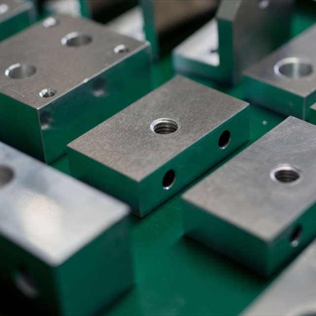 pixta_49856203_M_800